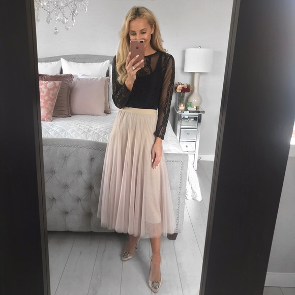 LAST ONE!!! Black Lace Long Sleeve Lace Blouse - Picture 7 of 8